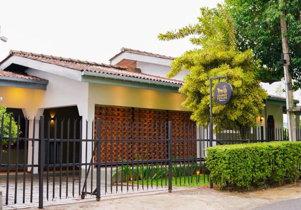 Chariot Square Hotel Kandy Kültér fotó